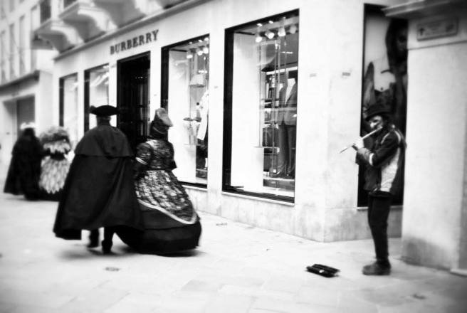 11005687_10202550917372892_349728743_n